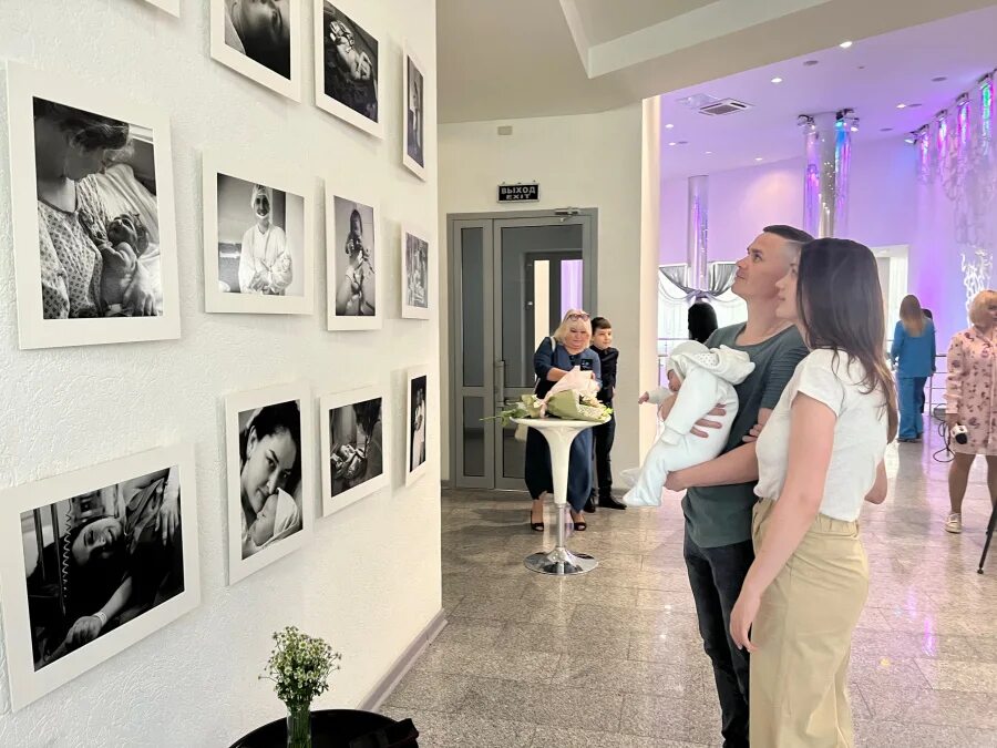 Яр Чаллыда Кама балалар медицина үзәге фотографы Диләрә Эстринаның күргәзмәсе ачылды