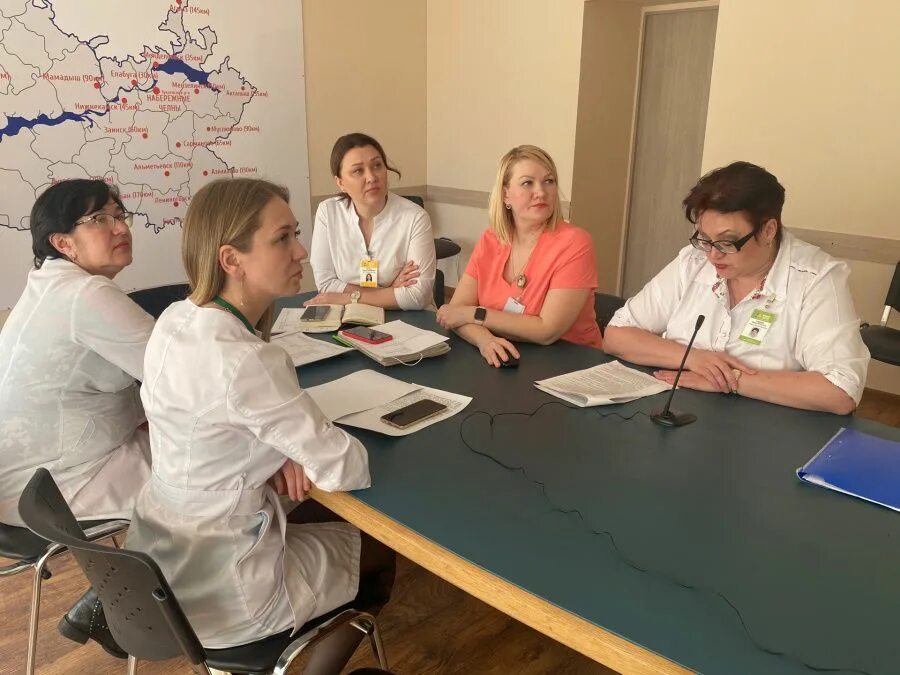 Кама балалар медицина үзәгендә бала тудыру йортларының урта медицина хезмәткәрләре өчен уку-укыту видеоконференциясе узды